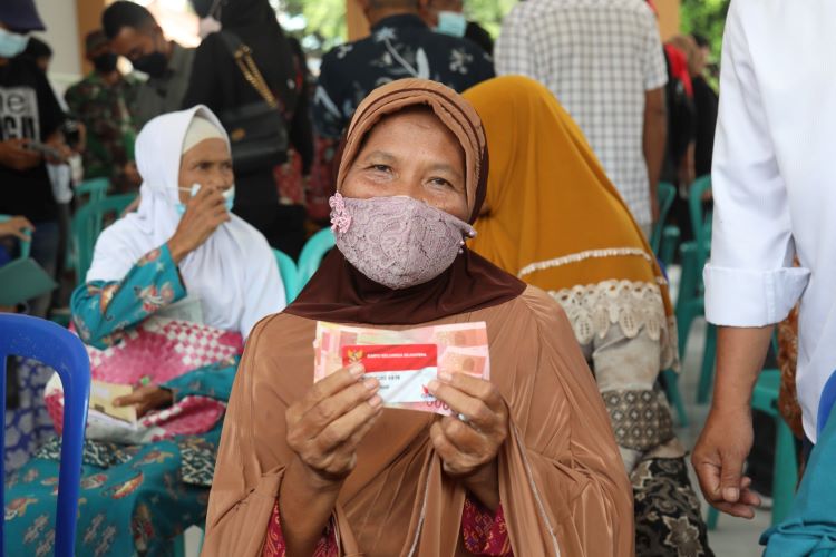 Bansos Peralihan PT Pos ke KKS Segera Cair, KPM Diminta Pantau via Petugas Lokal