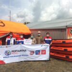 Dukung Ekonomi Daerah, Bank Kalsel Bantu Gerobak dan Tenda Pedagang Lapangan Dwiwarna