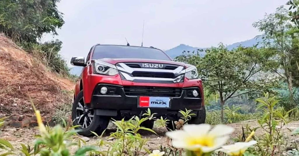 Keunggulan Isuzu MU-X 2026, Pesaing Baru Fortuner dan Pajero